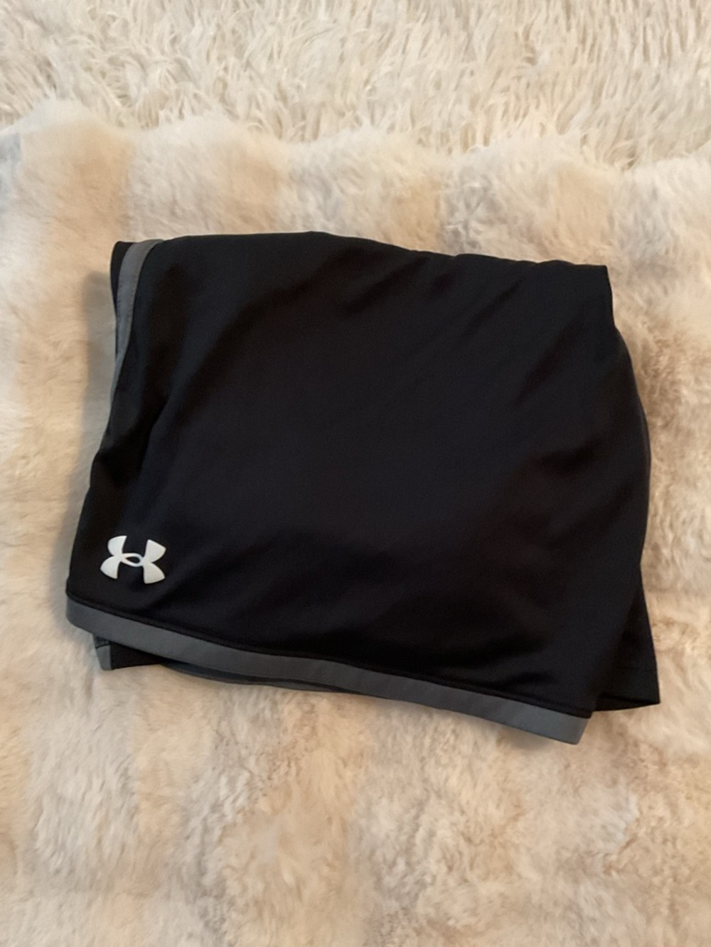 Under Armour Men’s Black DriFit Athletic Shorts with Dark Gray Drawstring-XL - Picture 2 of 6